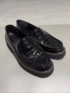 Donald Pliner Hope Black Croco Patent Leather Platform Lug Loafers Sz 7.5